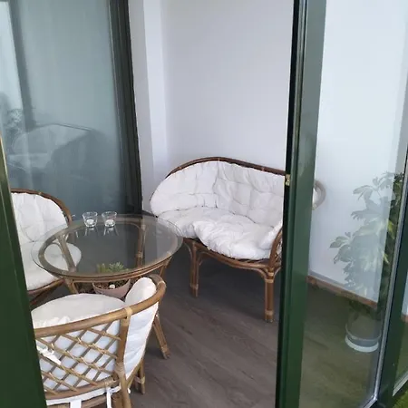 Domus Aura 아파트 네르하